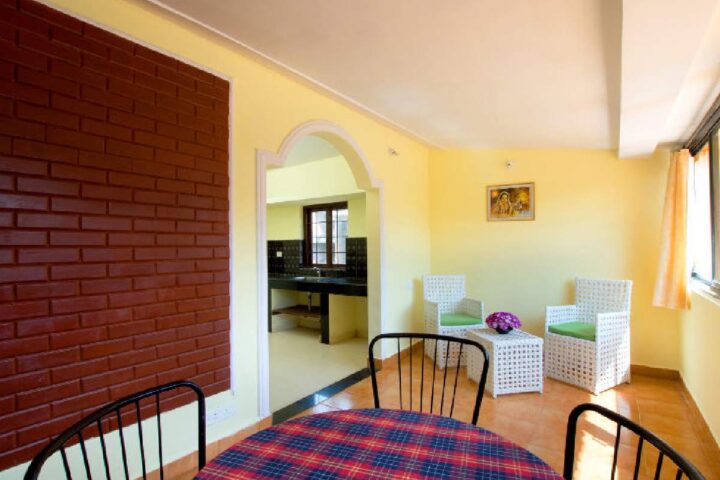 PENT HOUSE APARTMENTS