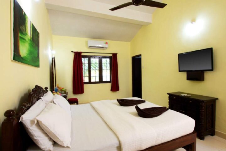 PENT HOUSE APARTMENTS